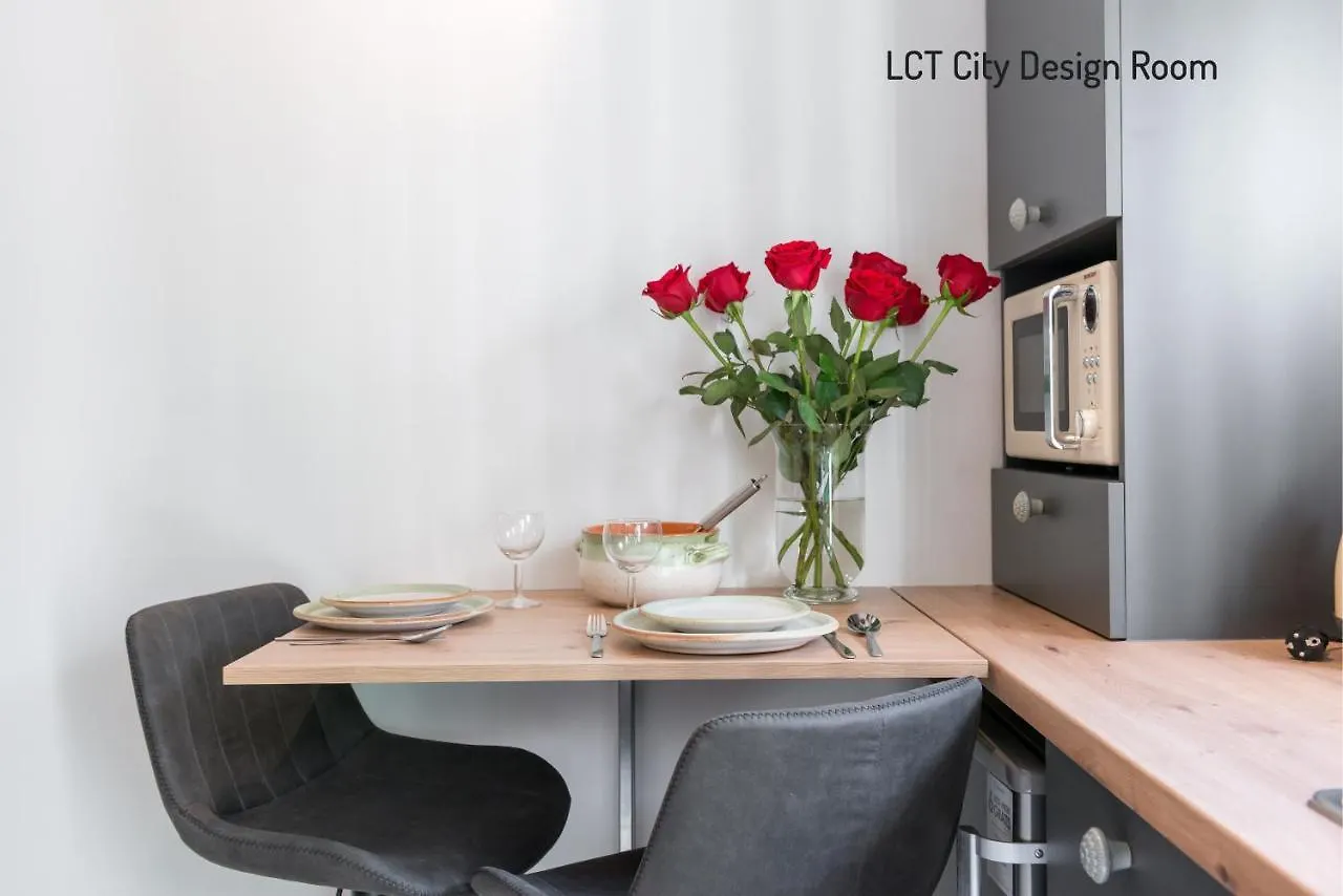 Lct City Design Apartment Split