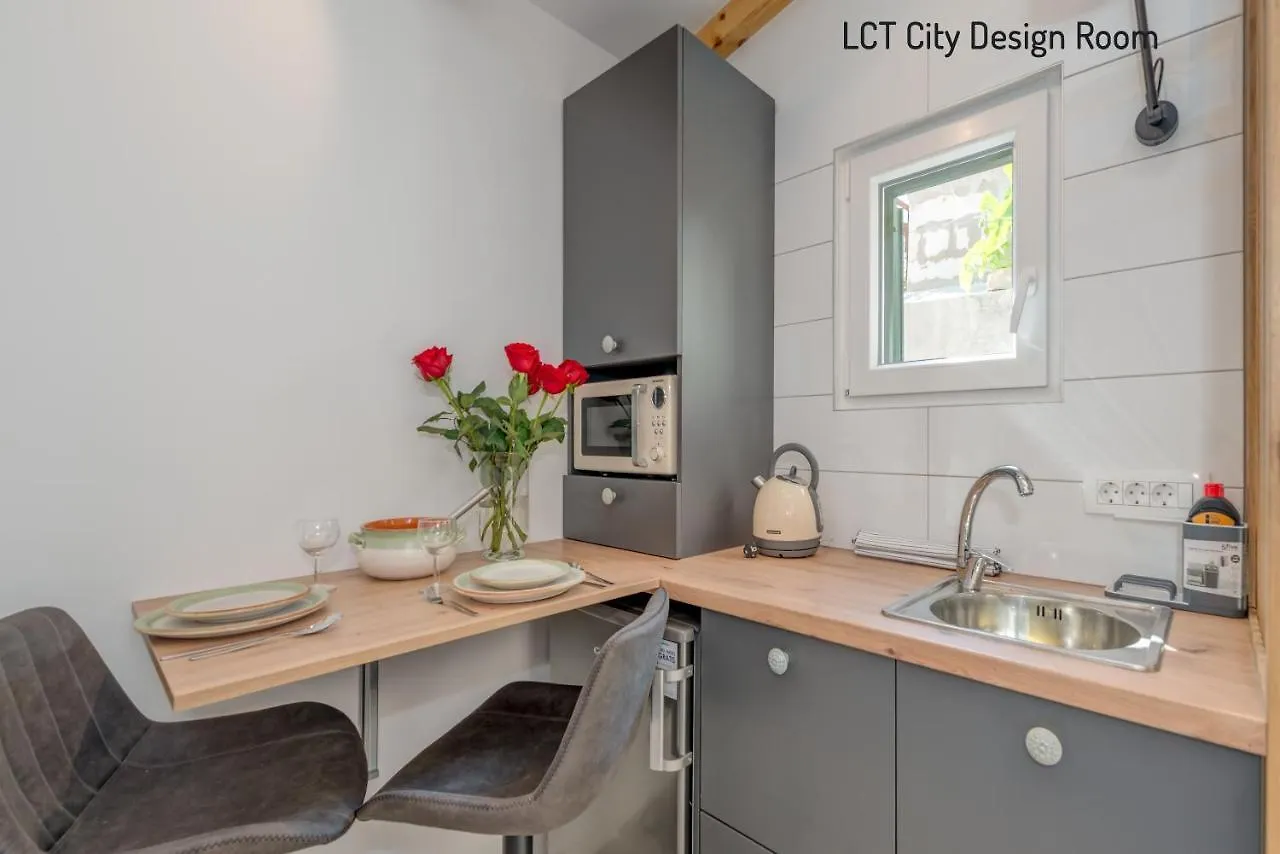 Lct City Design Apartment Split