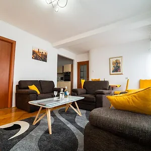 Diocles Place Split